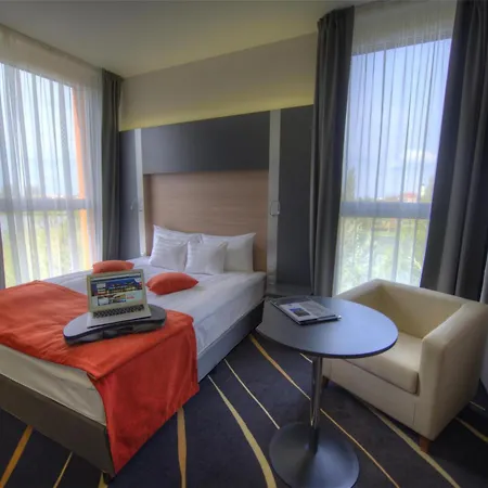 Hotel Western Lakeside 4*