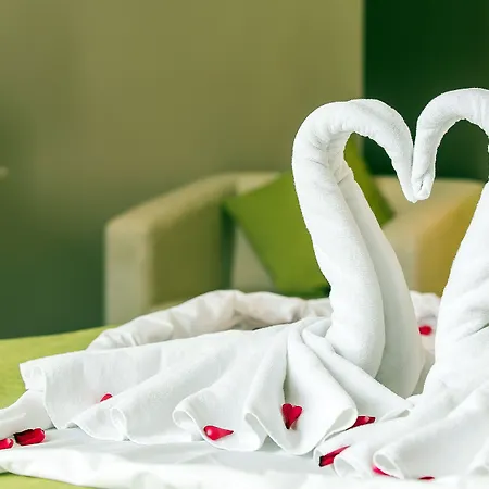 Western Lakeside Hotel 4*