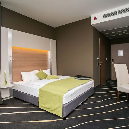 Hotel Western Lakeside Szekesfehervar