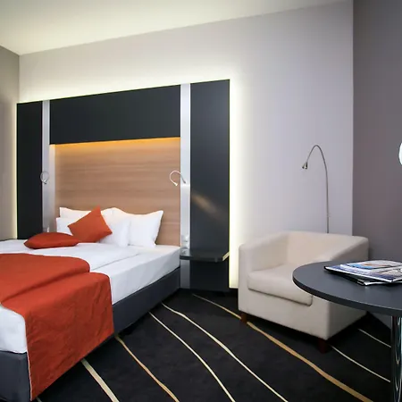 Western Lakeside 4*
