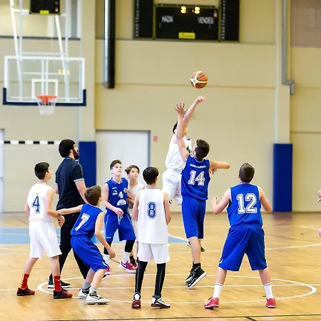 Western Lakeside Ξενοδοχείο 4*