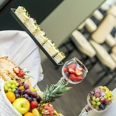 Western Lakeside Hotel 4*