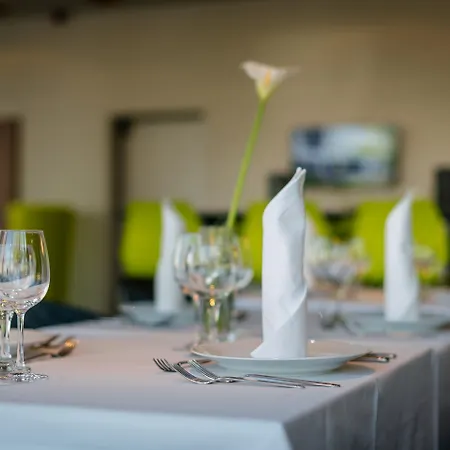 Western Lakeside 4* Székesfehérvár