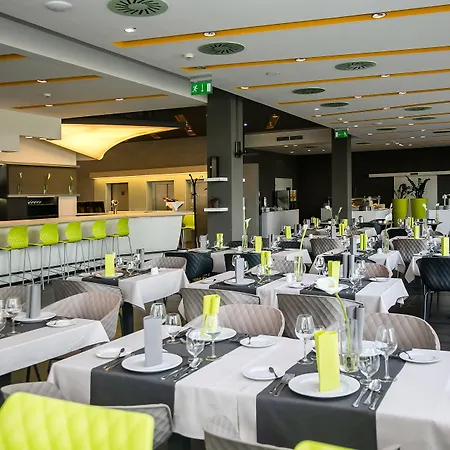 Ξενοδοχείο Western Lakeside