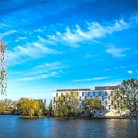 Western Lakeside 4* Székesfehérvár