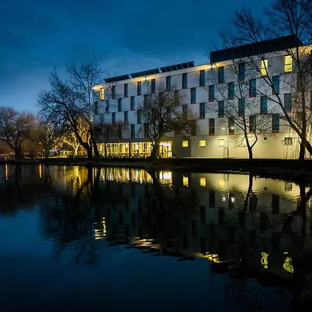 Szálloda Western Lakeside 4*