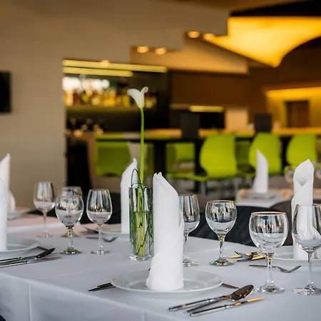 Western Lakeside Hotel Székesfehérvár