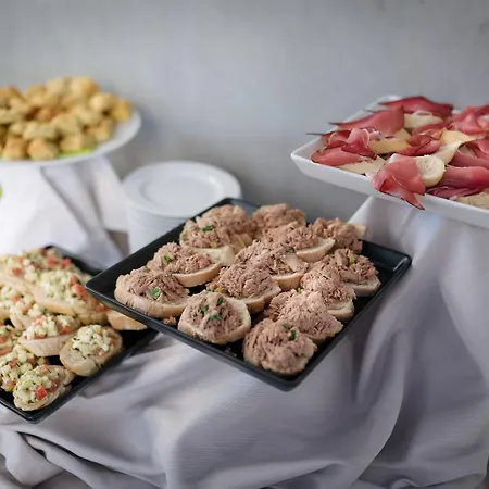 Western Lakeside Ξενοδοχείο 4*