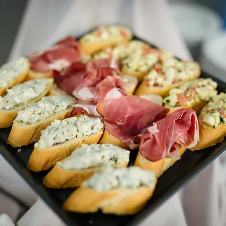 Hotel Western Lakeside Székesfehérvár