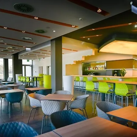 بست ويسترن بلاس ليك سايد 4* Székesfehérvár