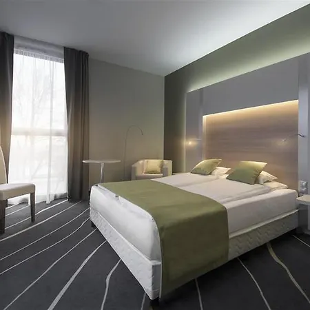 Western Lakeside Hotel Szekesfehervar