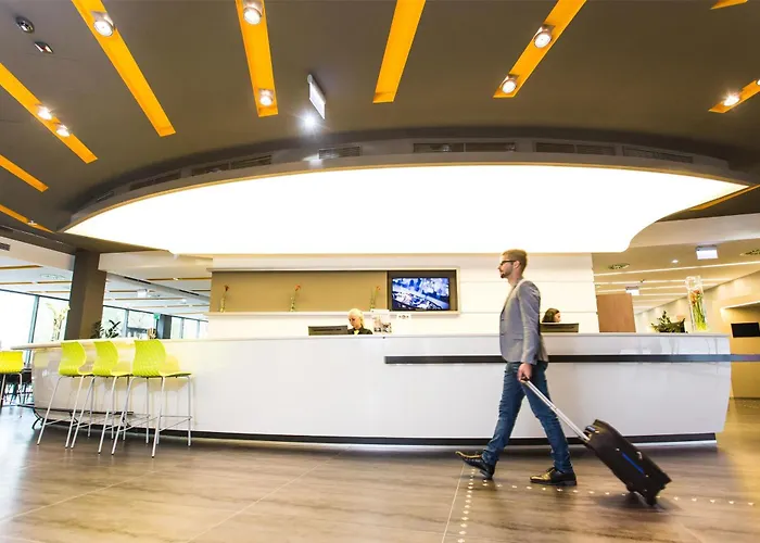 호텔 Western Lakeside