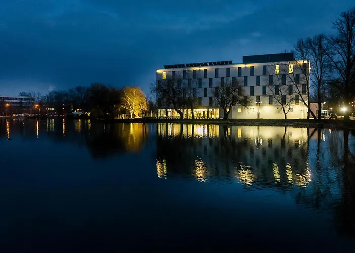 Hotel Western Lakeside 4*