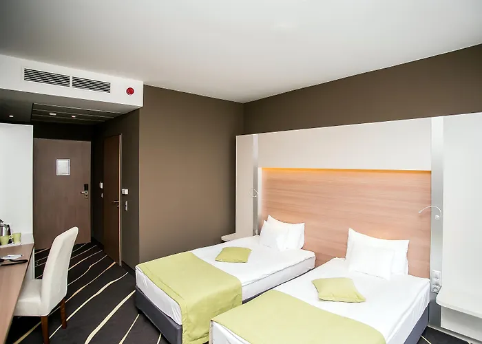 Western Lakeside Hotell Székesfehérvár