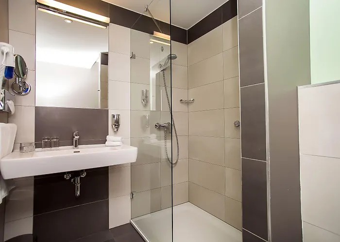 Western Lakeside 호텔