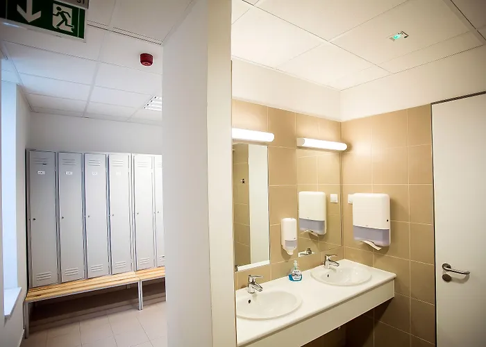 ベスト ウェスタン プラス レイクサイド ホテル セーケシュフェヘールヴァール