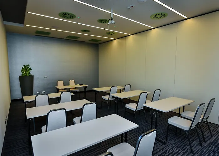 호텔 Western Lakeside 4*