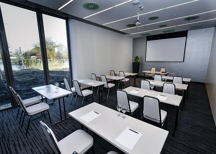 Western Lakeside Székesfehérvár