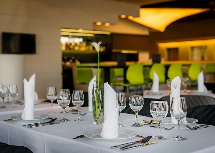 Western Lakeside 호텔 Székesfehérvár