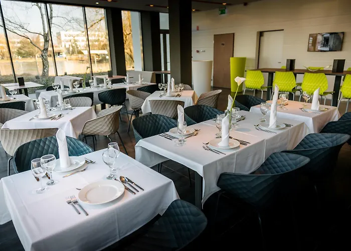 Western Lakeside Hotel